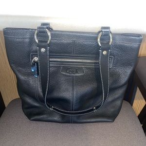 Coach shoulder bag